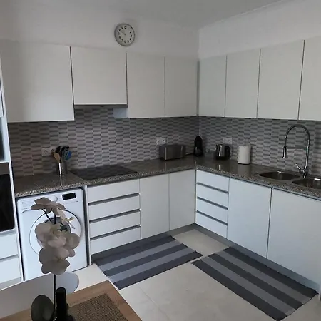 Casa Senhora Da Estrela 1, 2 Or 3 Bedrooms 펜션